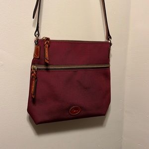 Burgundy Dooney & Bourke crossbody purse - never used